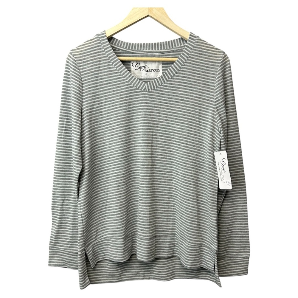 NWT Cozy n’ Curious Striped Long Sleeve V Neck Lounge Shirt Size Medium